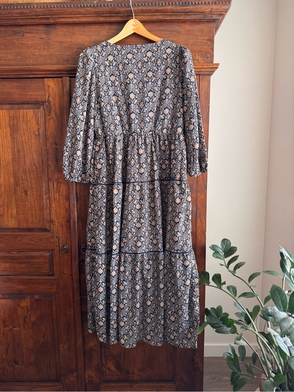 Polagram patterned maxi tiered dress in navy - Picture 6 of 9
